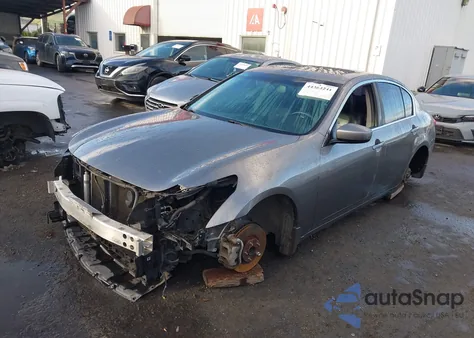 2013 Infiniti G37 Journey z USA, uszkodzony, nr VIN JN1CV6AP0DM716797